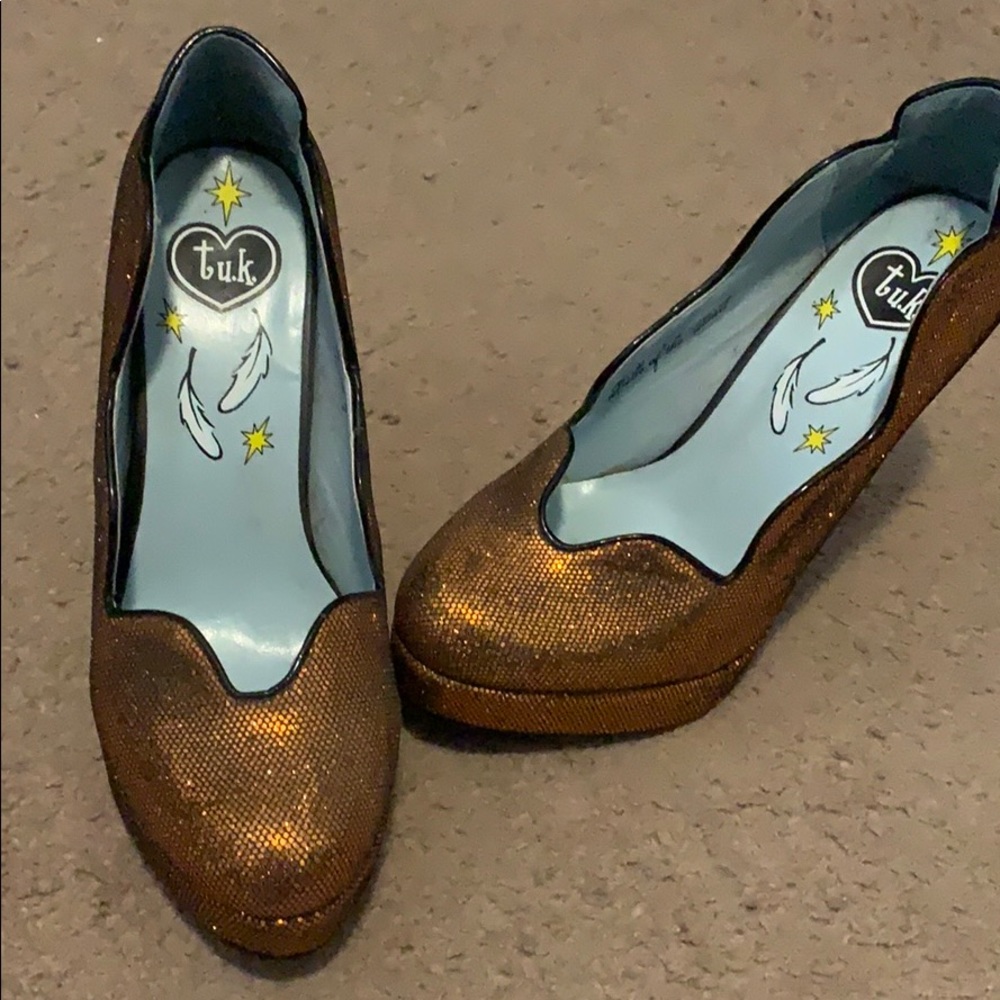NWOB TUK Belle of the Ball Orange Sparkle Heels